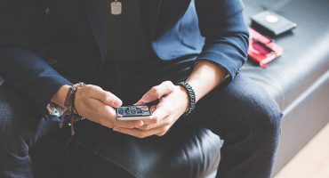 picjumbo.com_HNCK8377-370×200